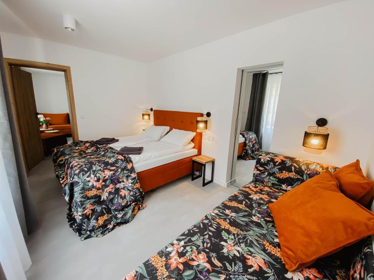 Cztery Pory Roku Apartment Wiele Ngoại thất bức ảnh