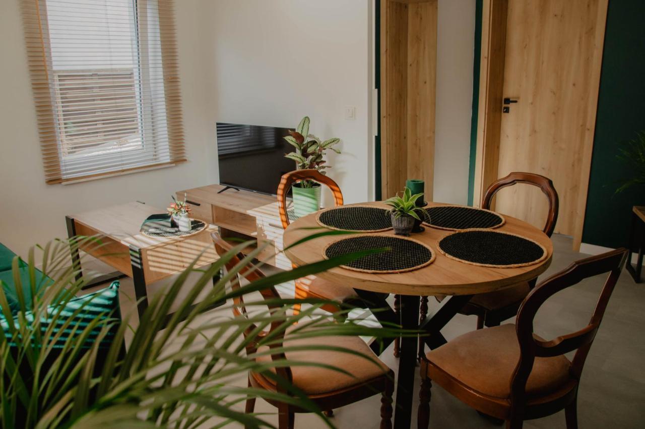 Cztery Pory Roku Apartment Wiele Ngoại thất bức ảnh