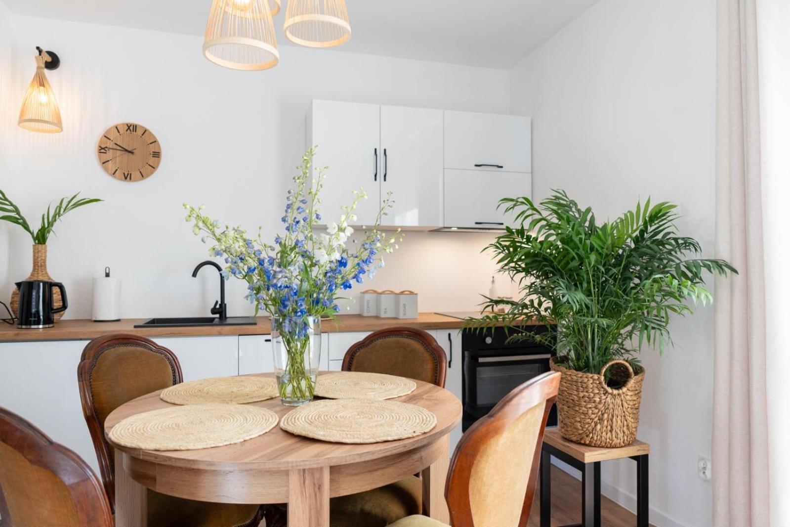 Cztery Pory Roku Apartment Wiele Ngoại thất bức ảnh
