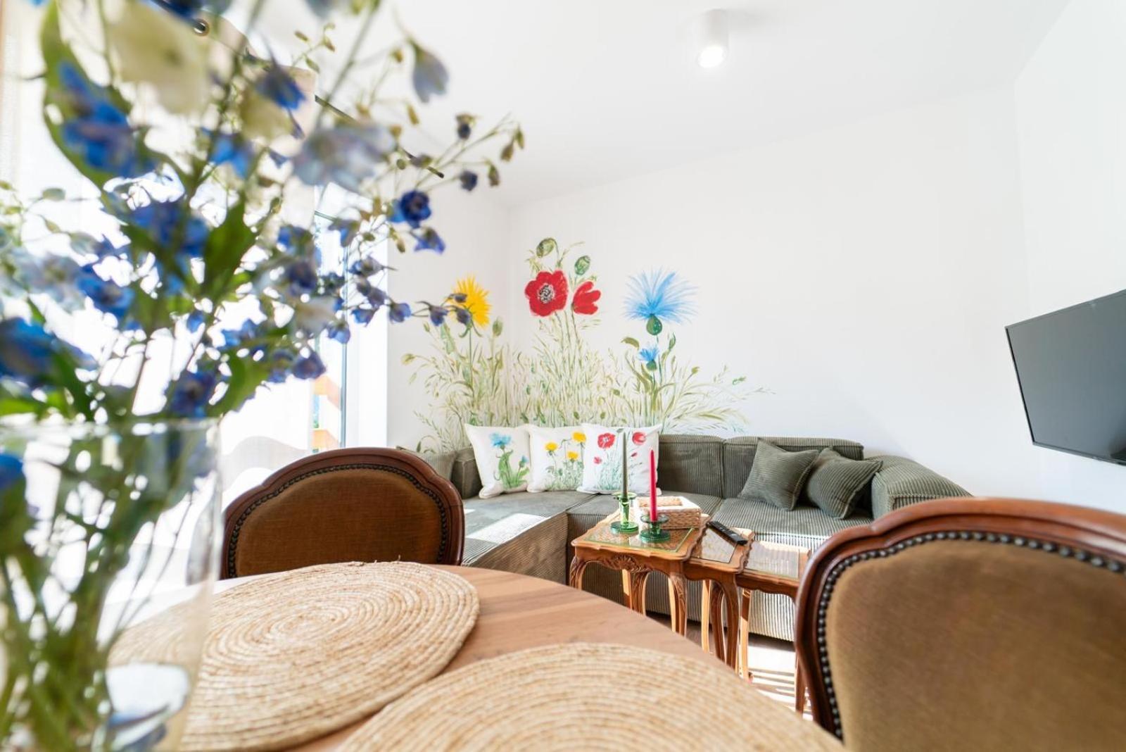 Cztery Pory Roku Apartment Wiele Ngoại thất bức ảnh
