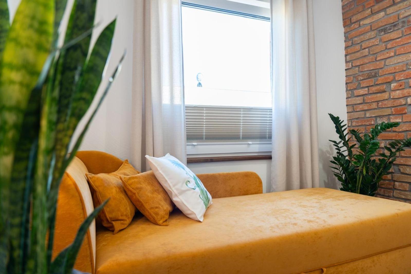 Cztery Pory Roku Apartment Wiele Ngoại thất bức ảnh