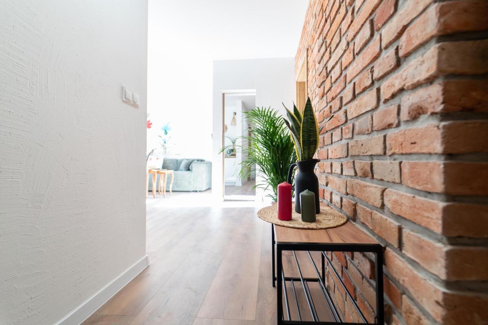 Cztery Pory Roku Apartment Wiele Ngoại thất bức ảnh
