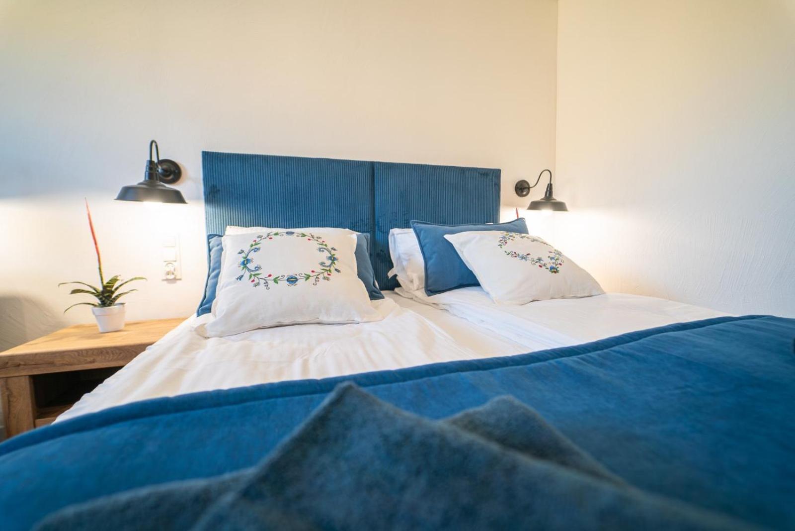 Cztery Pory Roku Apartment Wiele Ngoại thất bức ảnh